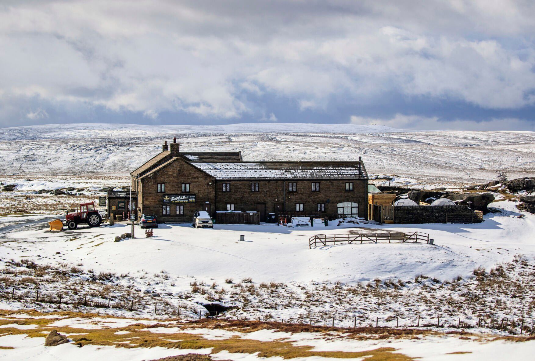 Britain Stuck in Pub